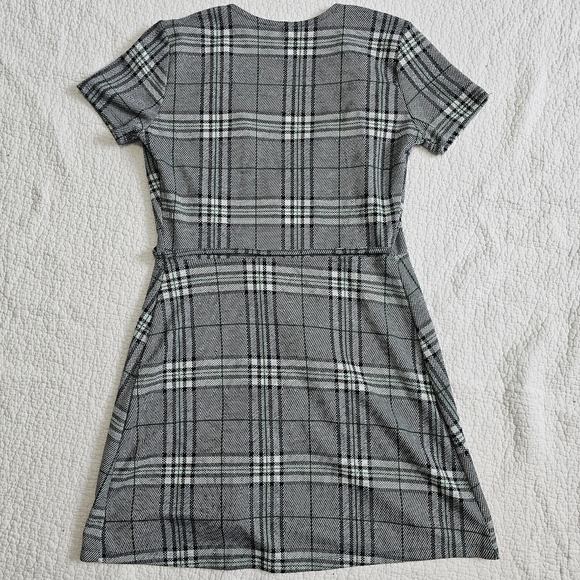 Zara Plaid Wrap Mini Dress Medium - Picture 3 of 8